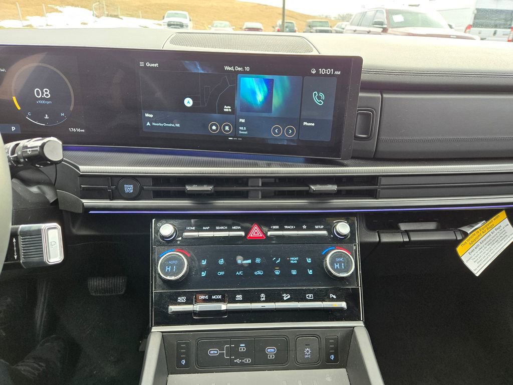 Used 2025 Hyundai Santa Fe Calligraphy image 21