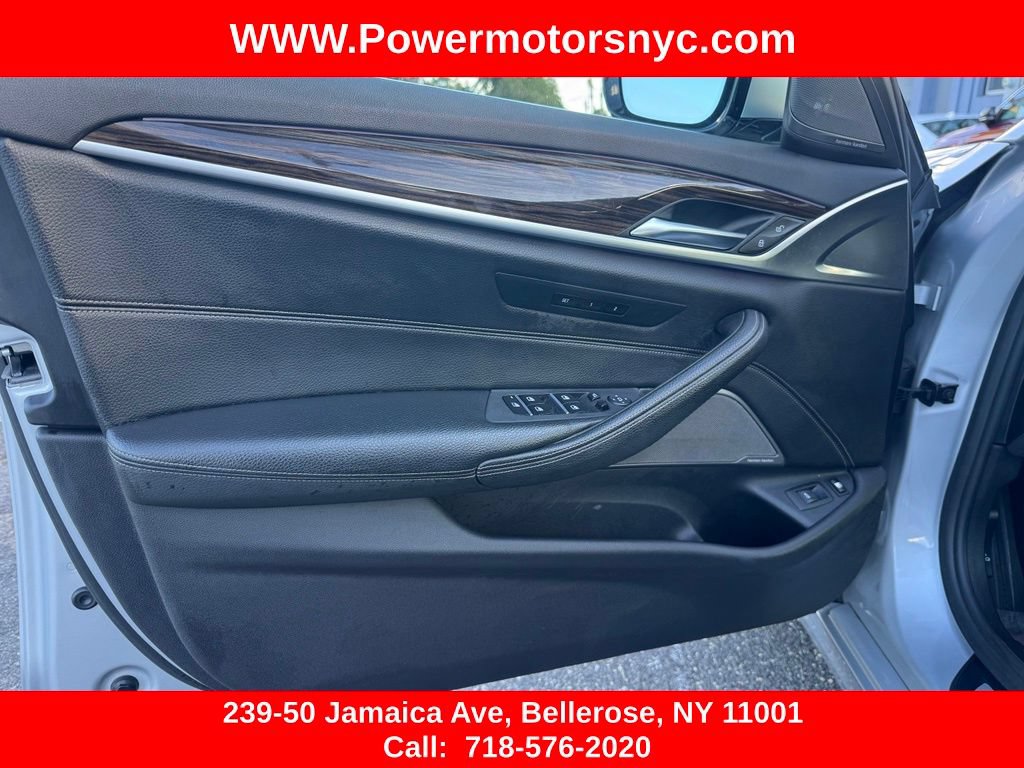 Used 2019 BMW 530e xDrive w/ Premium Package AWD/4WD image 24