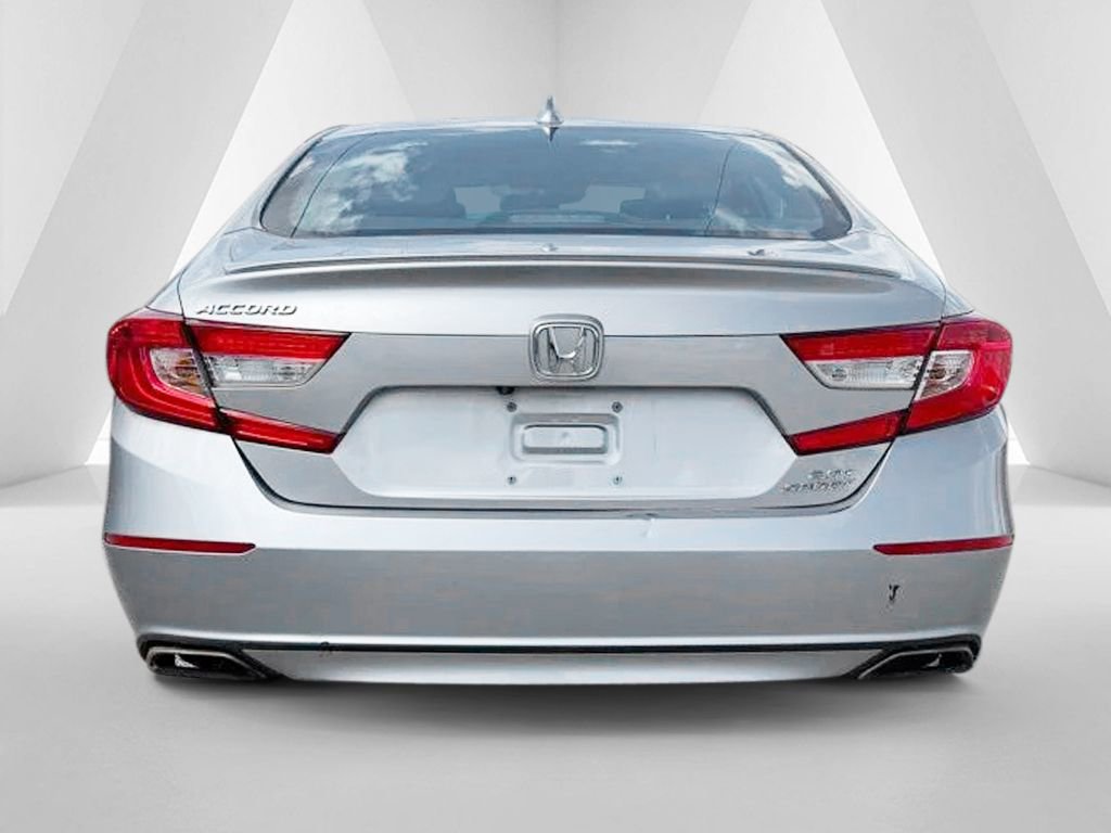 Used 2018 Honda Accord Sport image 6