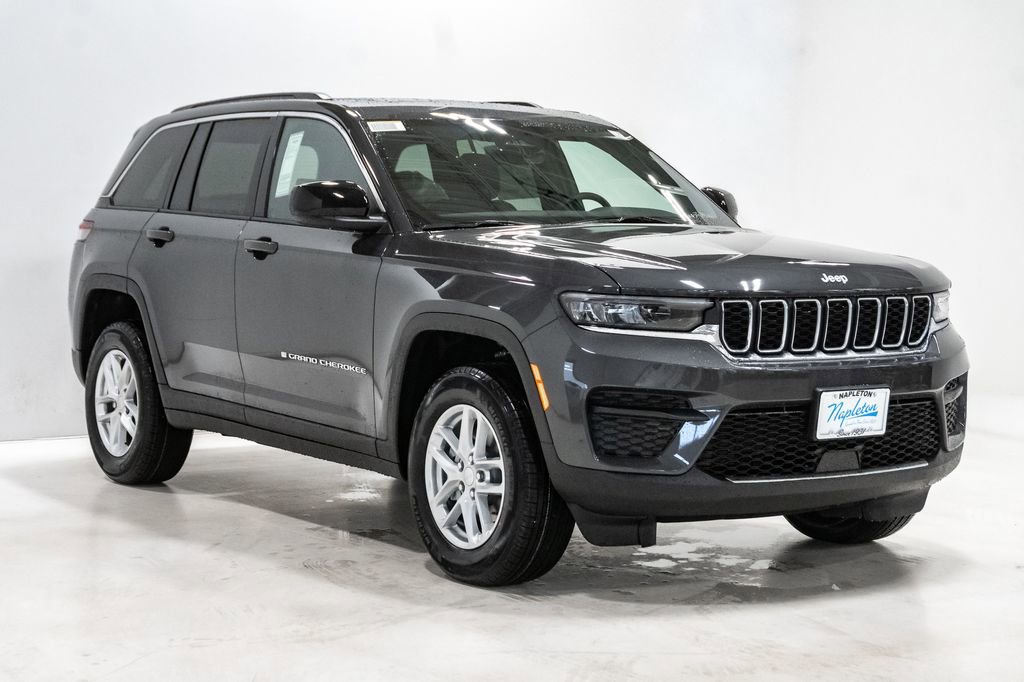 New 2026 Jeep Grand Cherokee Laredo X AWD/4WD image 4
