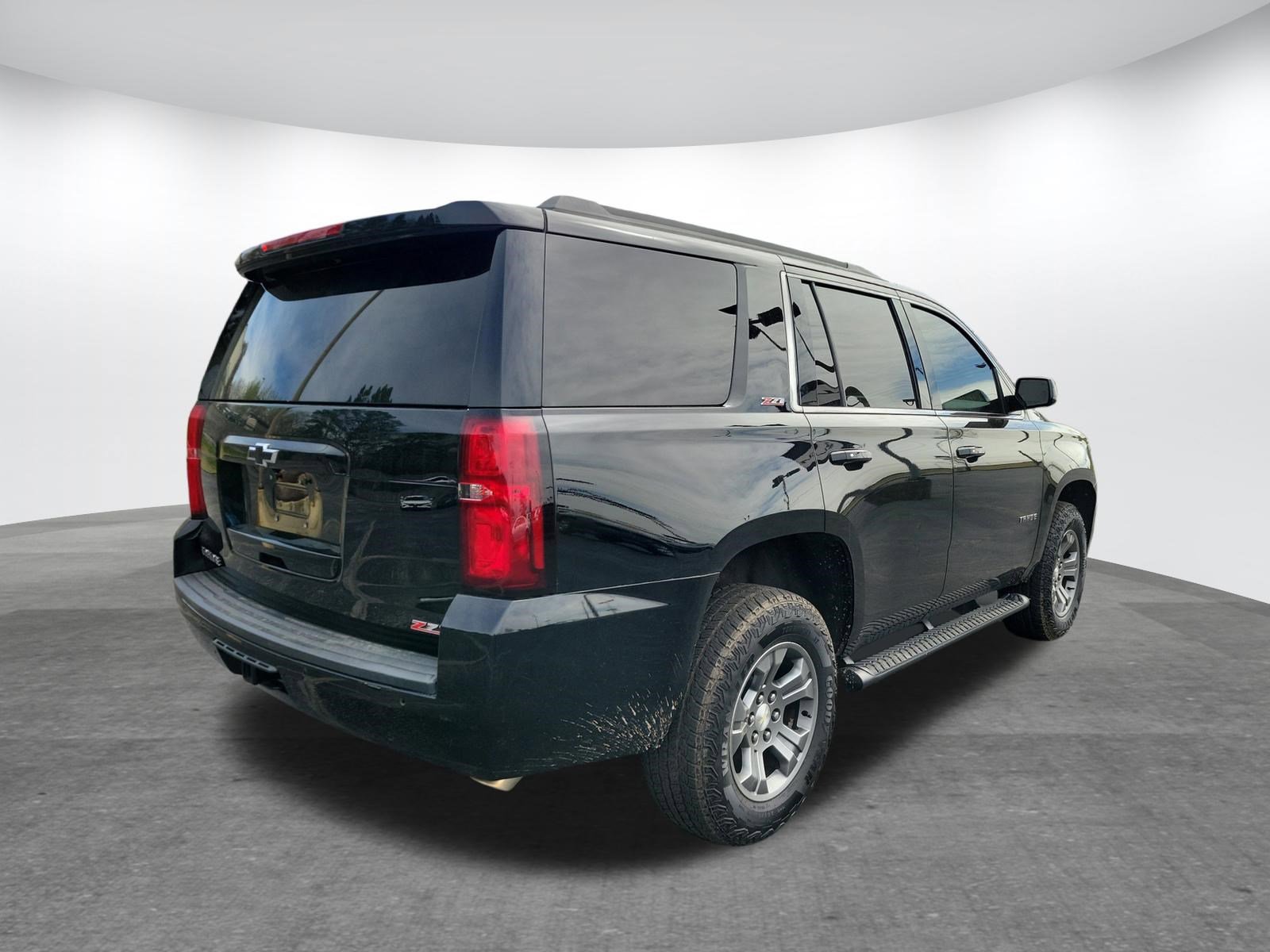 Used 2018 Chevrolet Tahoe LT AWD/4WD image 32