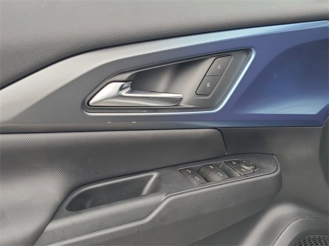 New 2026 Chevrolet Equinox EV LT image 21