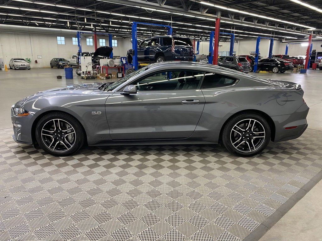 Used 2022 Ford Mustang GT Premium image 5
