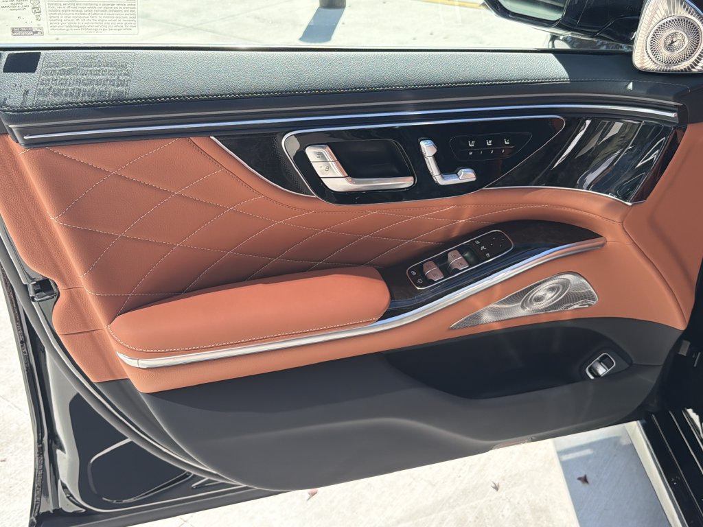 New 2027 Mercedes-Benz S 580 4MATIC Sedan image 9