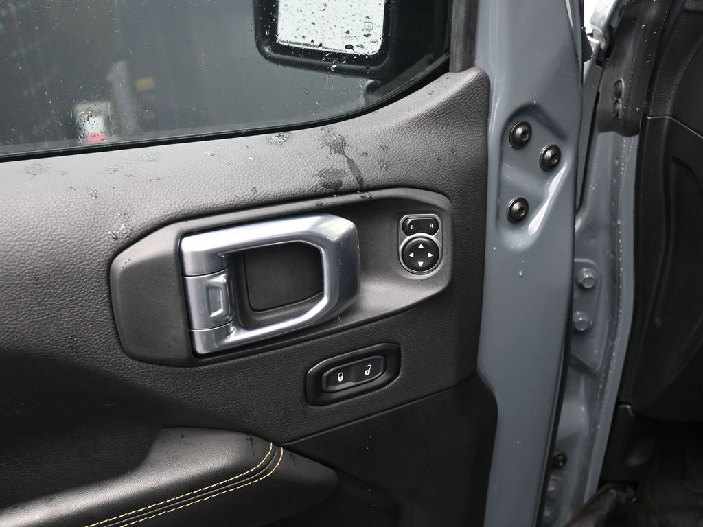 Used 2024 Jeep Wrangler Sahara w/ Technology Group image 19