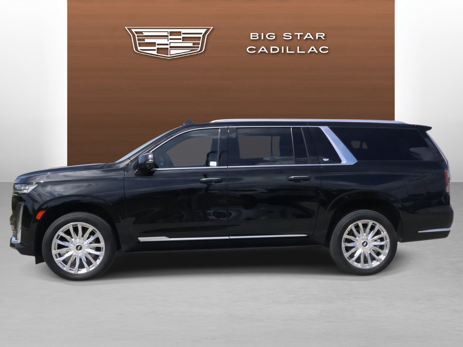 Used 2023 Cadillac Escalade ESV Premium Luxury AWD/4WD image 2