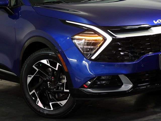 Used 2023 Kia Sportage SX image 8