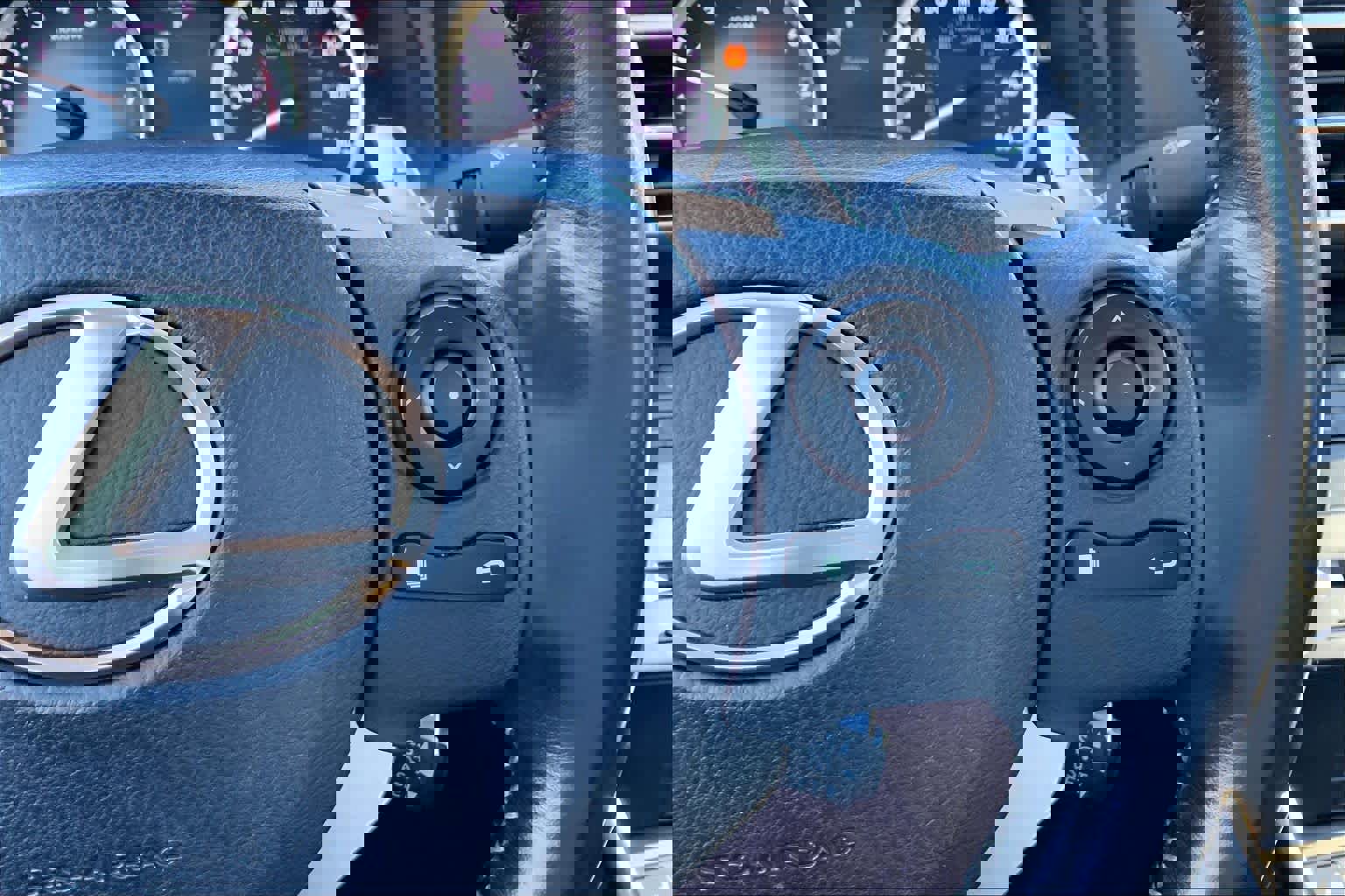 Used 2016 Lexus IS 300 AWD image 24