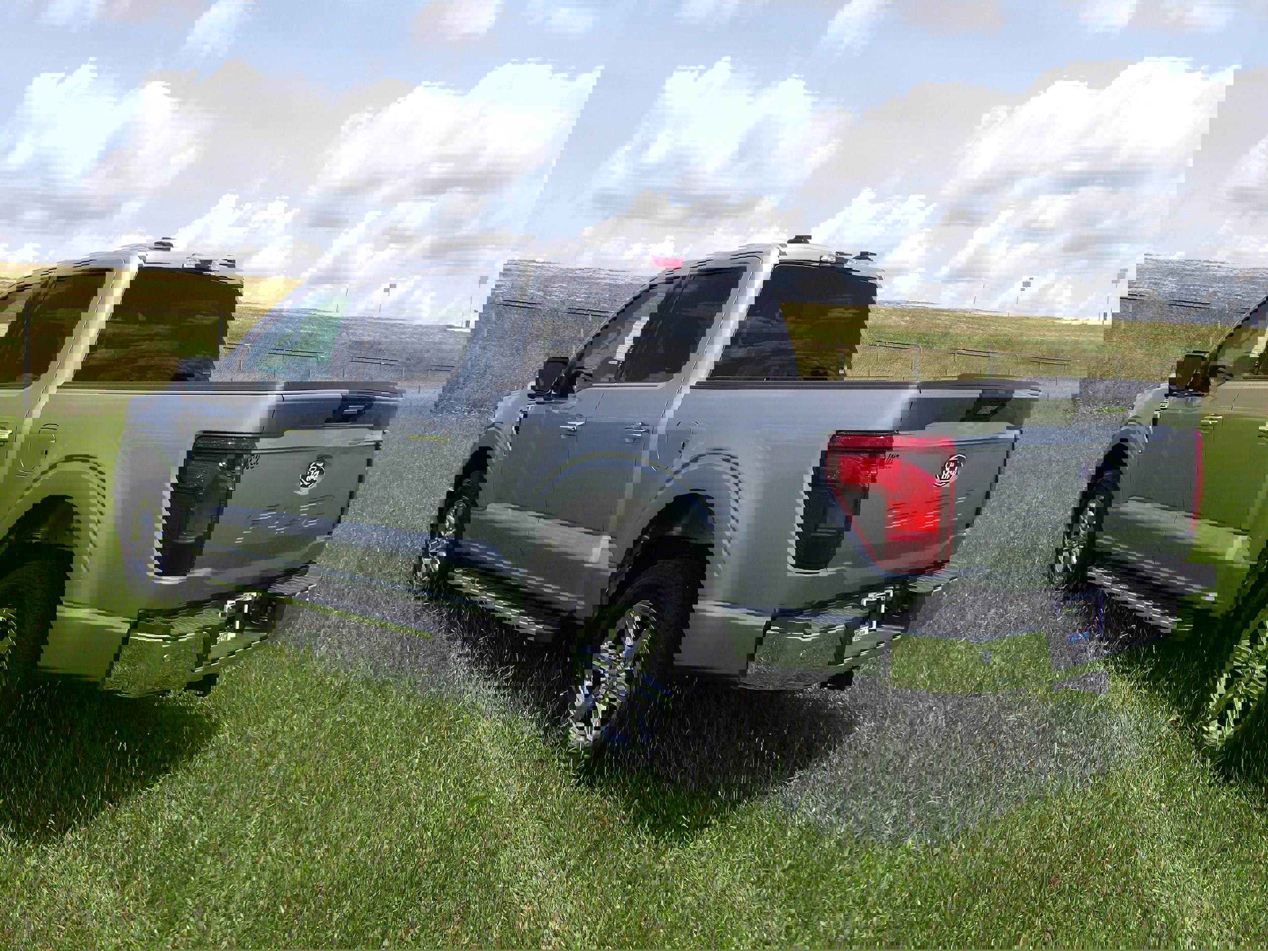 New 2024 Ford F150 XLT w/ Mobile Office Package RWD image 9