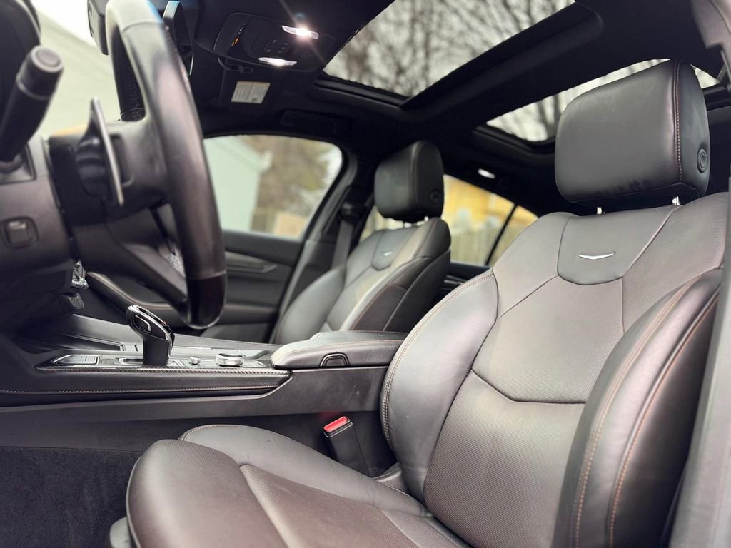 Used 2024 Cadillac CT5 Sport w/ Technology Package image 18