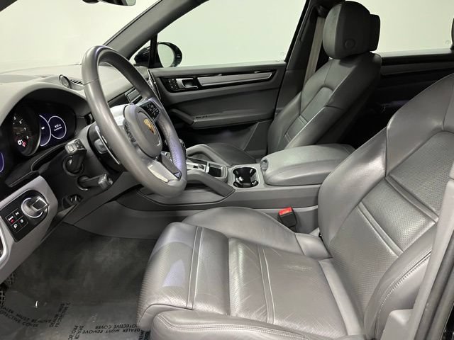 Used 2022 Porsche Cayenne Platinum Edition AWD/4WD image 34