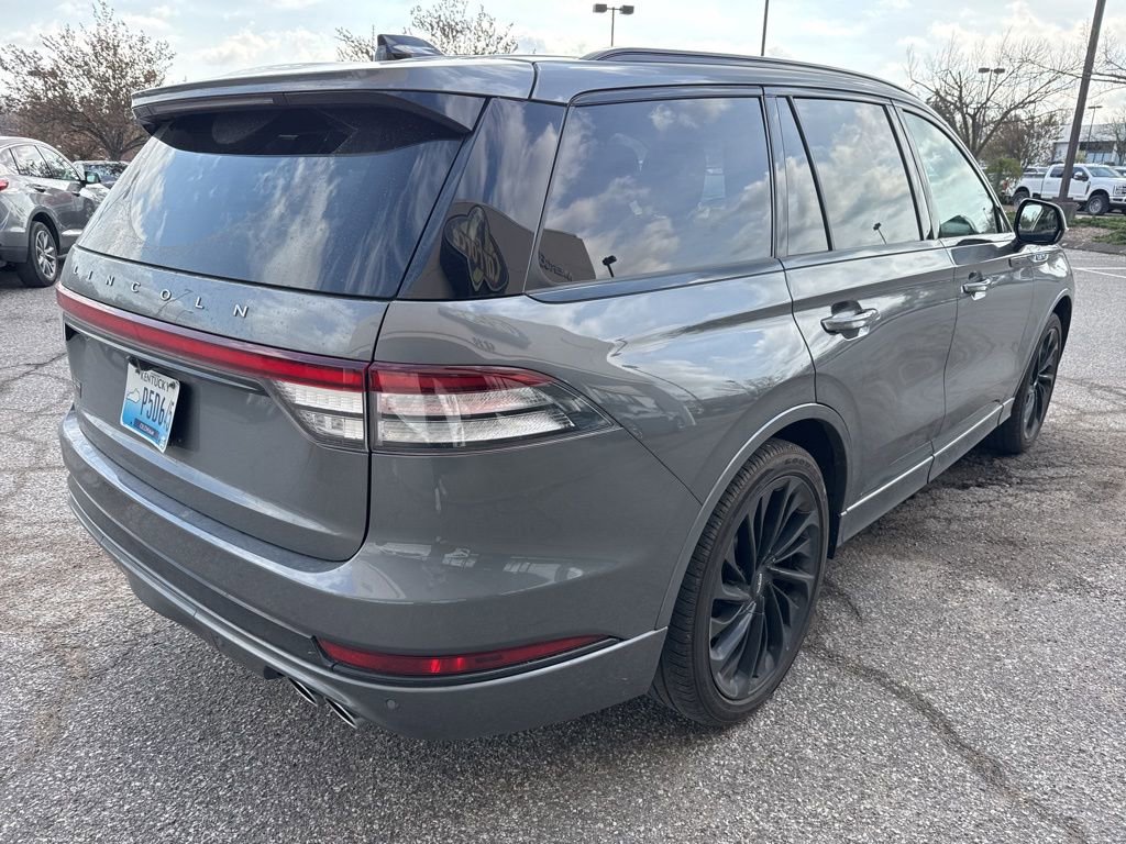 Used 2025 Lincoln Aviator Reserve w/ Equipment Group 201A image 9