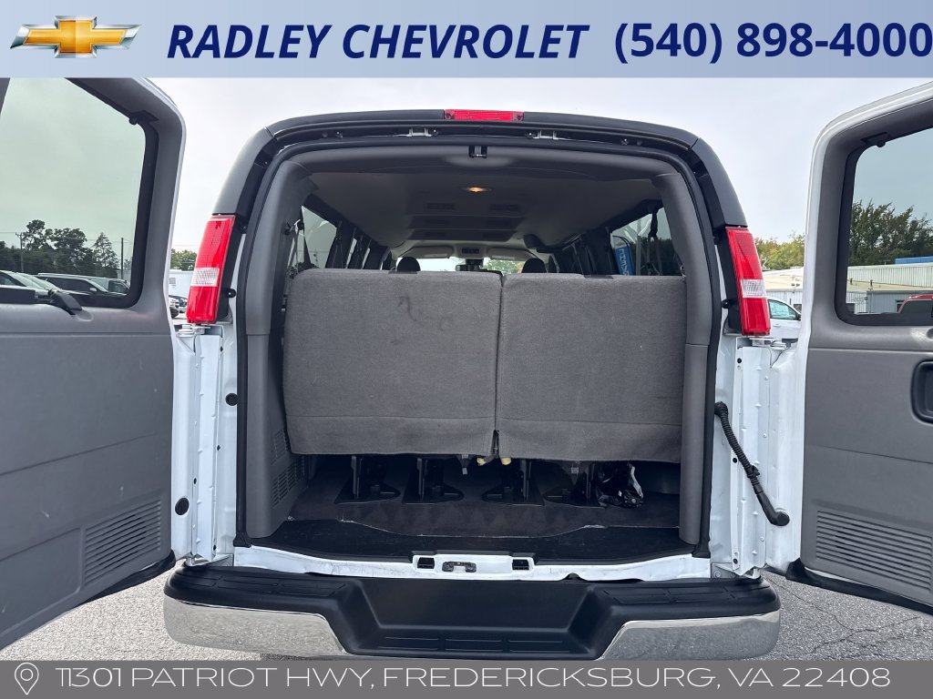 Used 2025 GMC Savana 3500 LT w/ LT Preferred Equipment Group RWD image 10