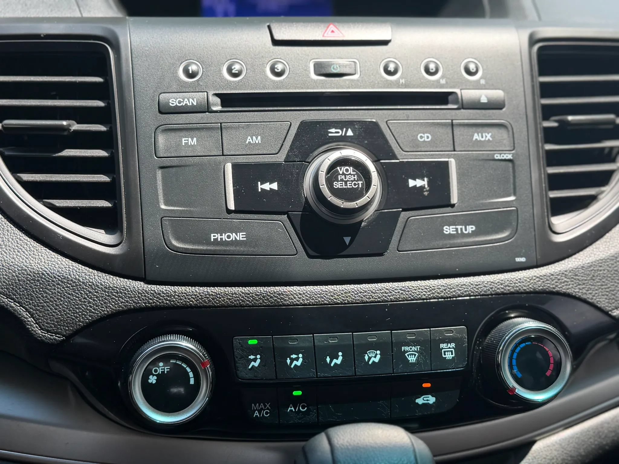 Used 2016 Honda CR-V LX image 32