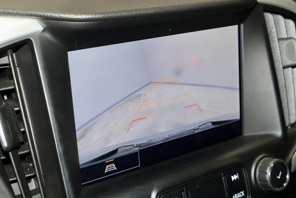 Used 2022 GMC Terrain SLE w/ Driver Convenience Package FWD image 2