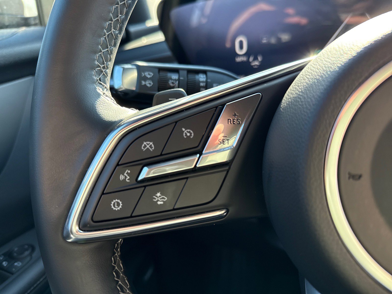 Used 2025 Buick Enclave Preferred image 23