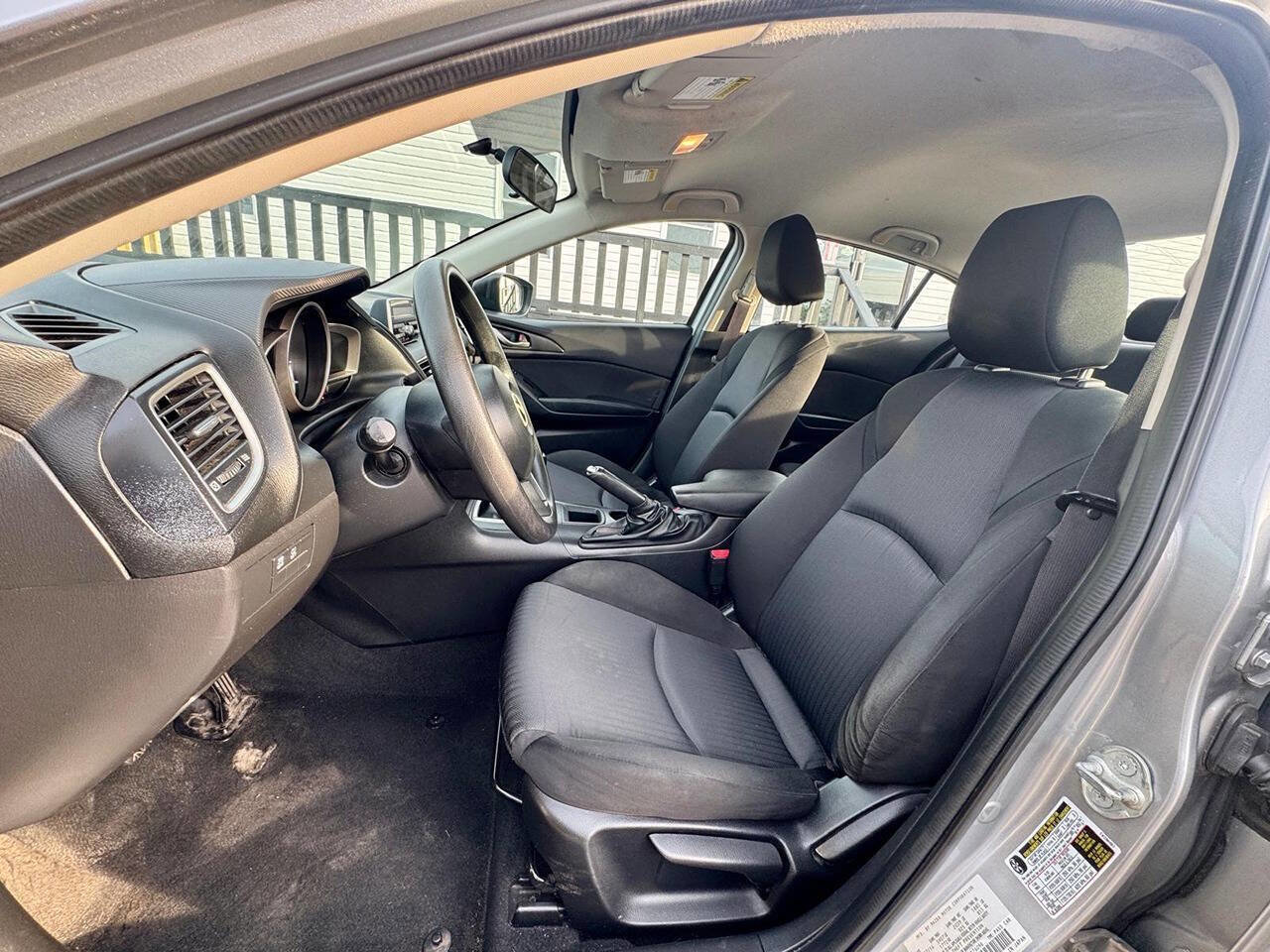 Used 2015 MAZDA MAZDA3 i SV image 14