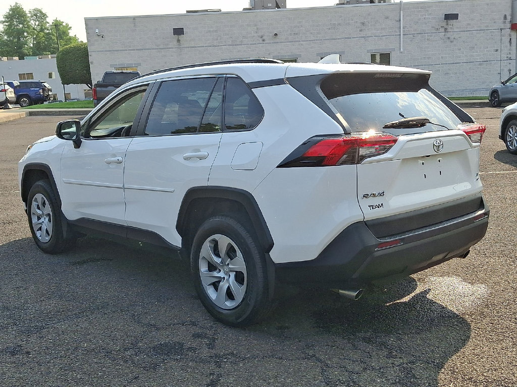 Used 2021 Toyota RAV4 LE AWD/4WD image 27