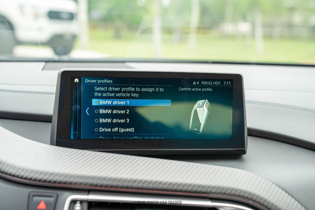 Used 2019 BMW i8 Coupe AWD/4WD image 37