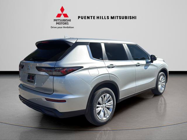 New 2026 Mitsubishi Outlander ES image 5