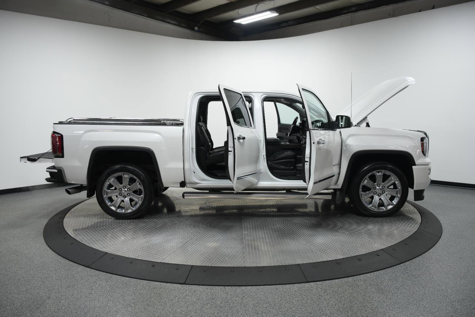 Used 2018 GMC Sierra 1500 Denali w/ Denali Ultimate Package image 13