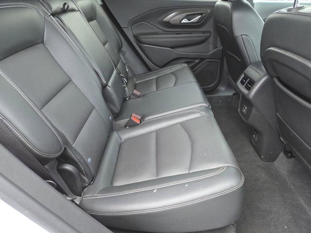 Used 2023 GMC Terrain SLT w/ Infotainment Package II image 29