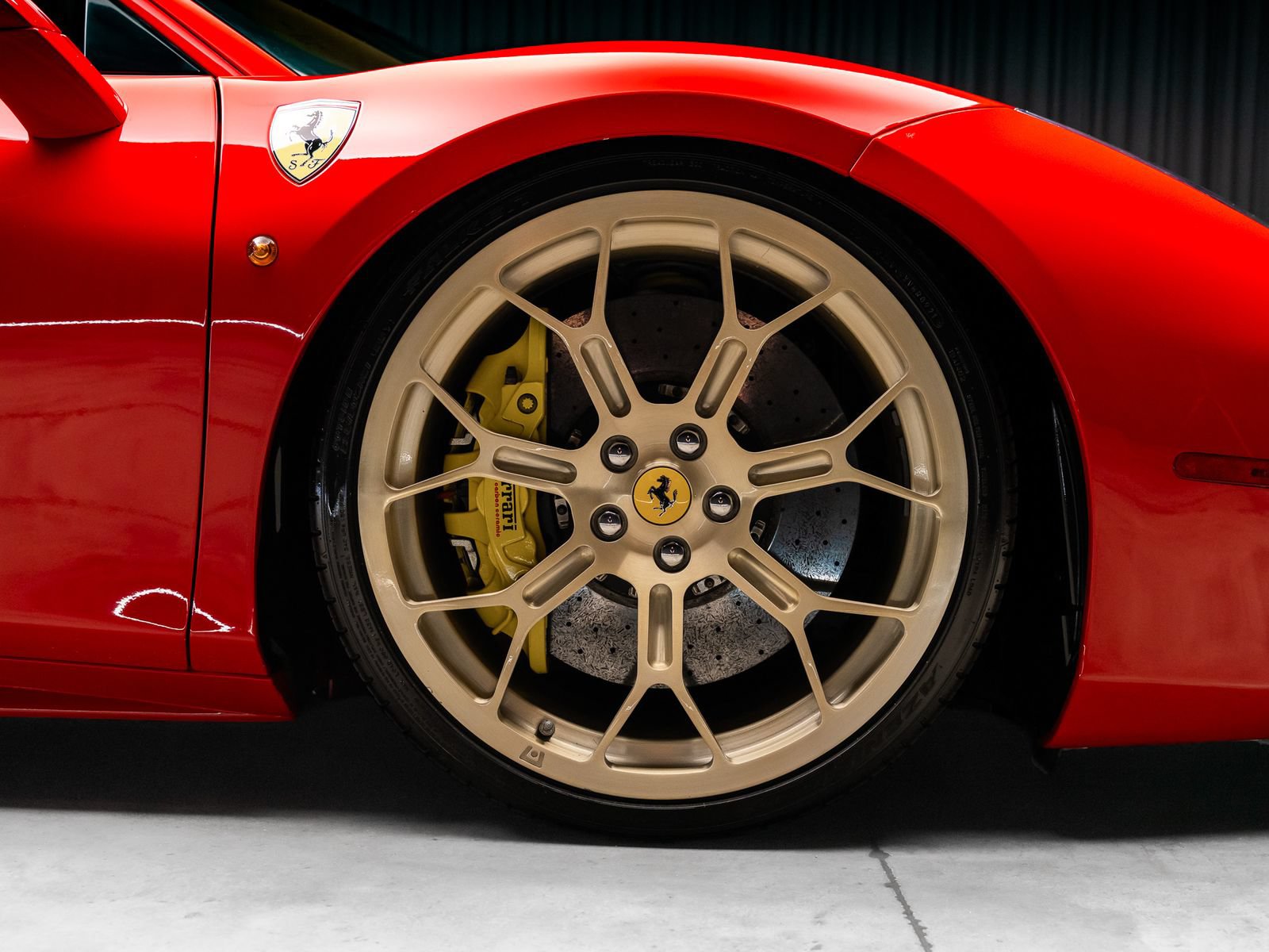 Used 2018 Ferrari 488 GTB RWD image 28