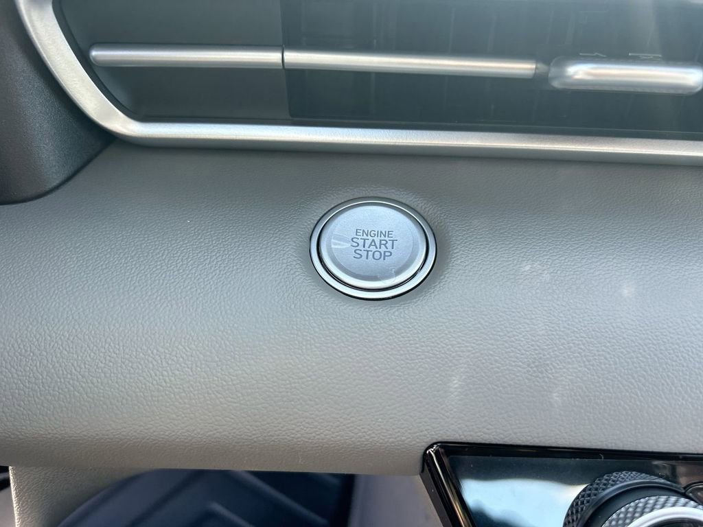 New 2026 Hyundai Elantra Sport FWD image 32