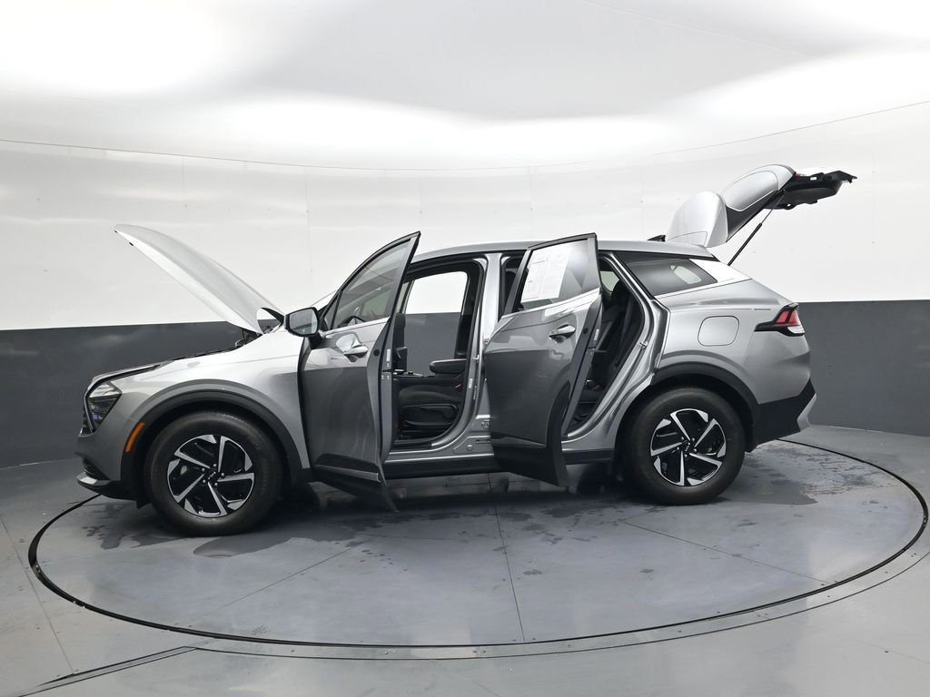 Used 2024 Kia Sportage LX image 44