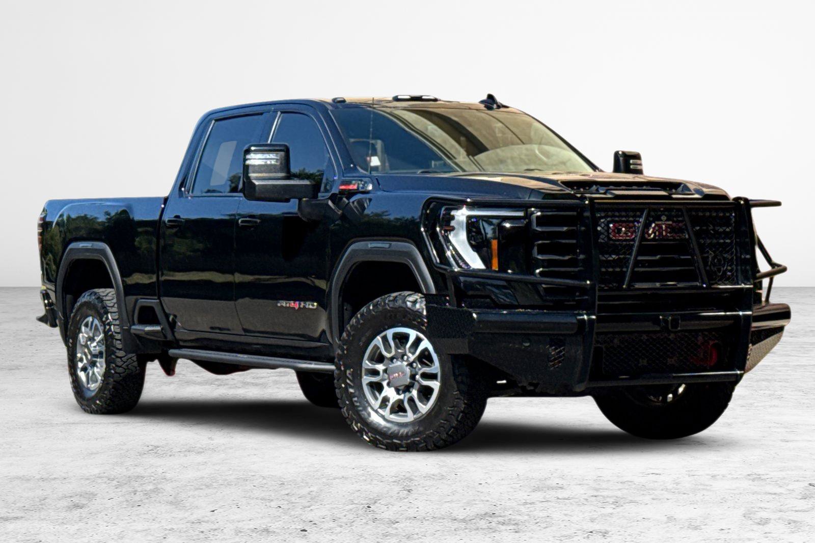 Used 2024 GMC Sierra 2500 AT4 w/ Max Trailering Package AWD/4WD video 2