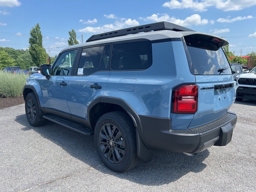 New 2025 Toyota Land Cruiser image 4