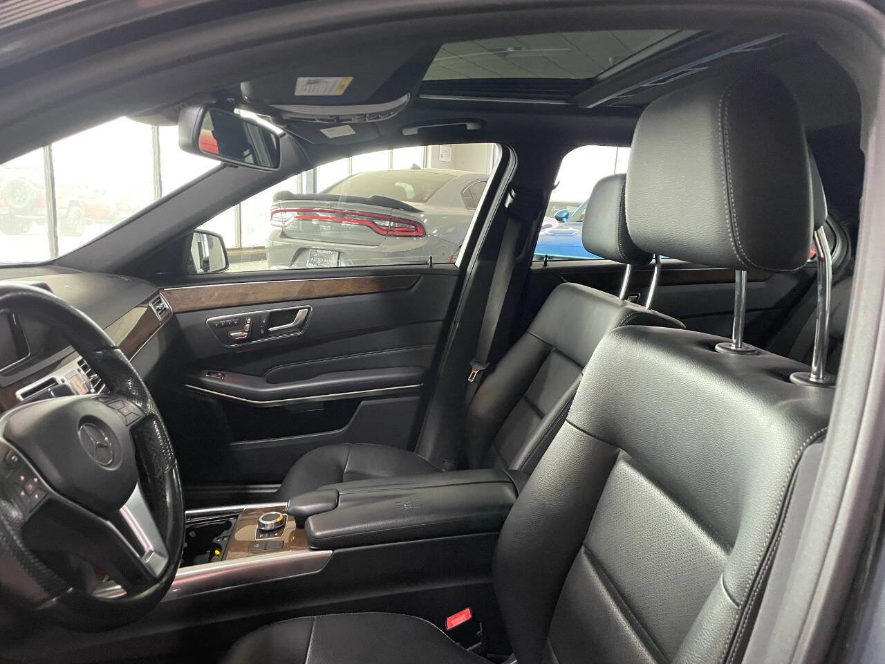 Used 2016 Mercedes-Benz E 350 4MATIC Sedan image 14