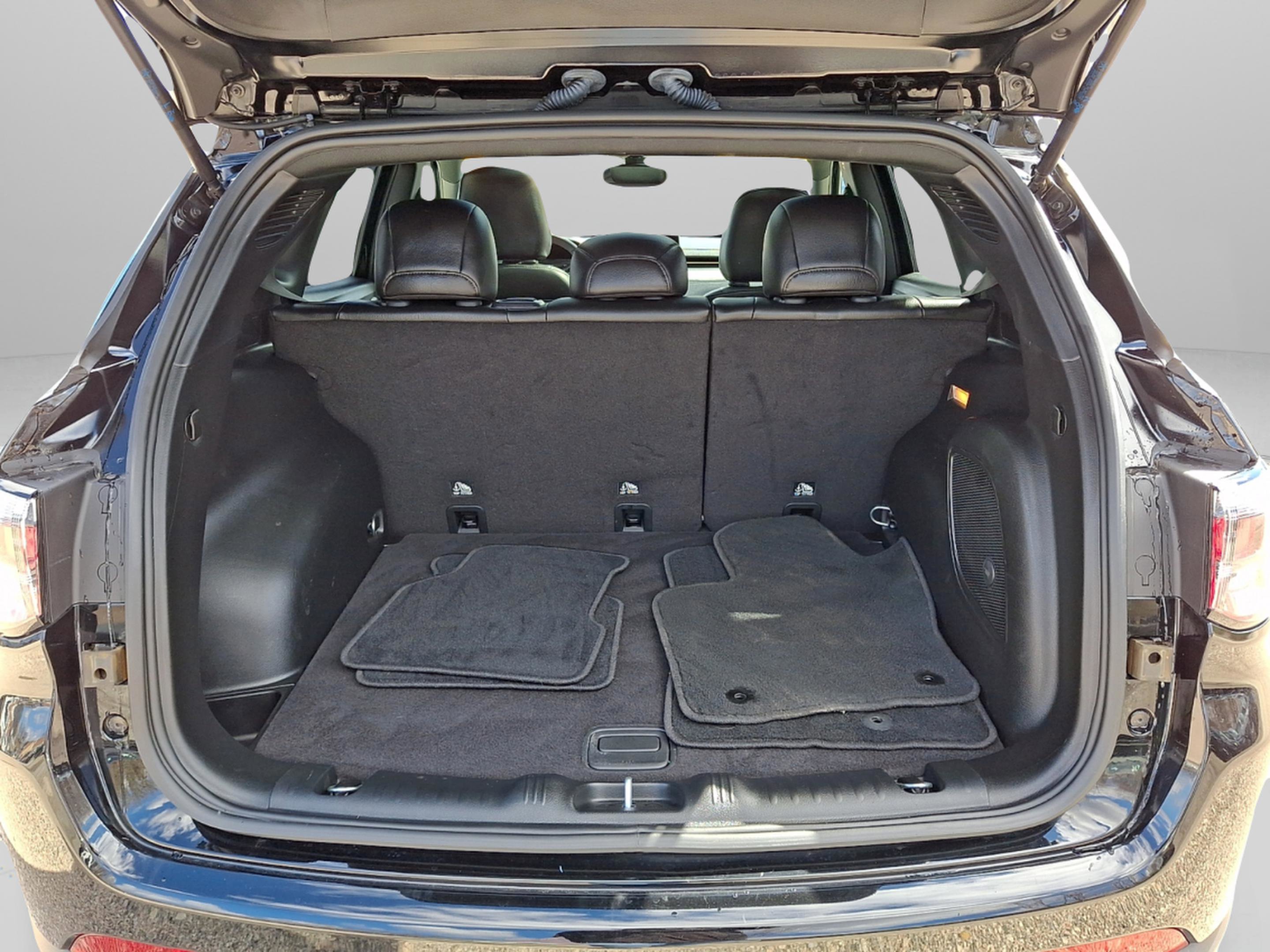 Certified 2023 Jeep Compass Latitude w/ Sun and Sound Group image 30