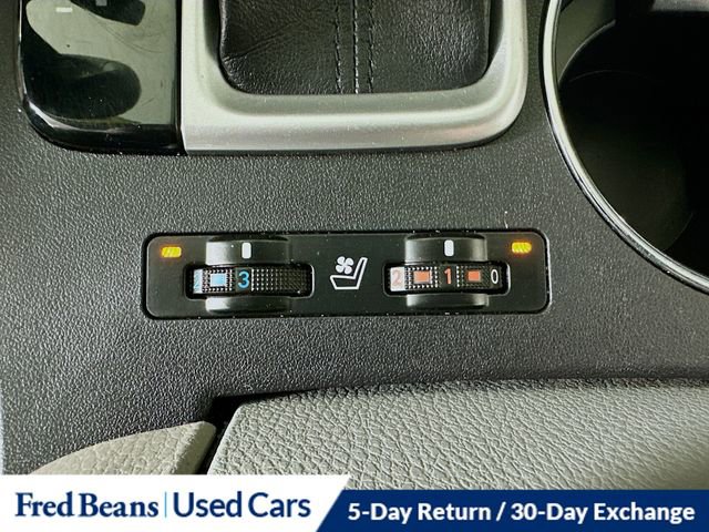 Used 2019 Toyota Highlander Limited image 23