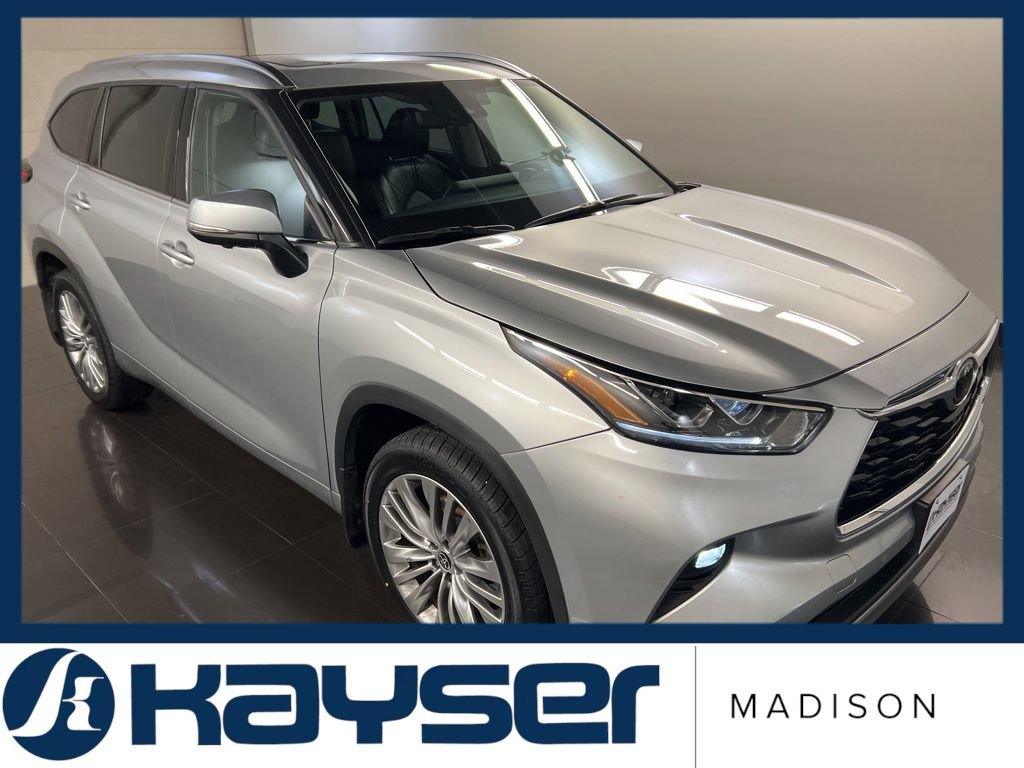 Used 2024 Toyota Highlander Platinum image 1