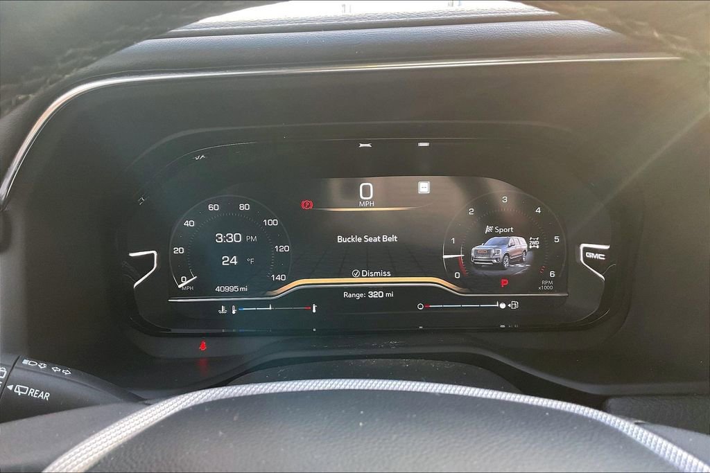 Used 2023 GMC Yukon Denali image 16