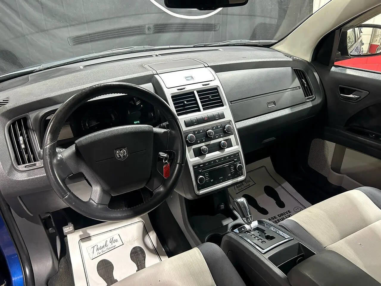 Used 2009 Dodge Journey SXT w/ Chrome Appearance Group FWD image 2