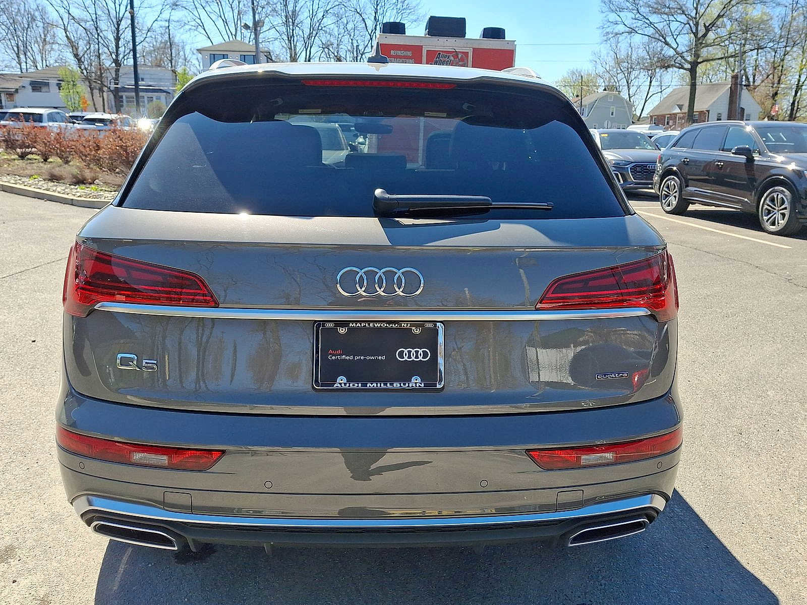 Used 2023 Audi Q5 2.0T Premium w/ Convenience Package image 23