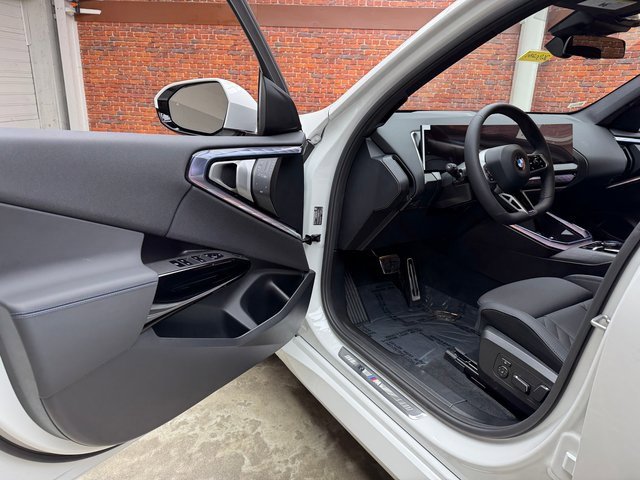 Used 2026 BMW X3 xDrive30 w/ M Sport Package image 9