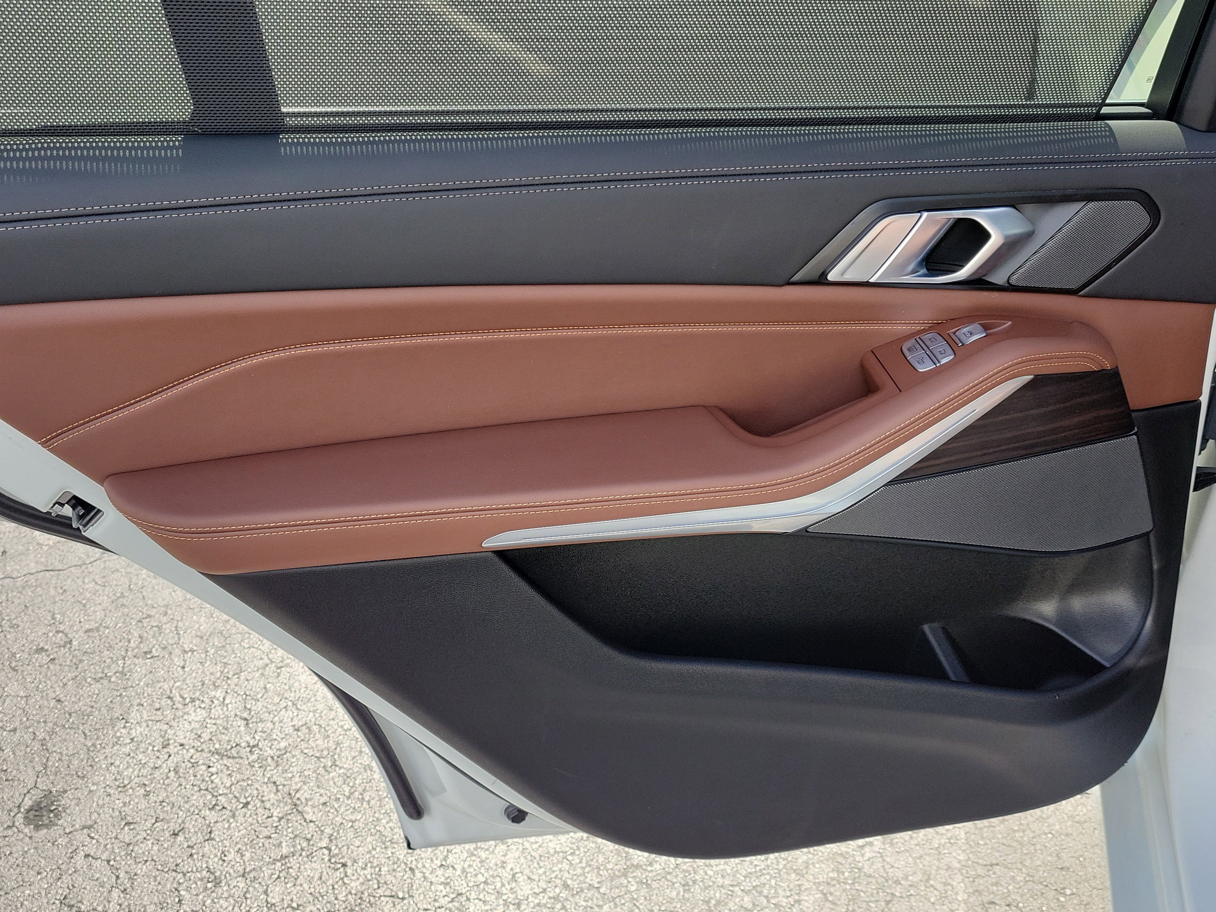 Certified 2024 BMW X7 xDrive40i w/ Premium Package AWD/4WD image 10