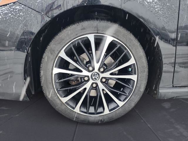 Certified 2019 Toyota Camry SE image 14