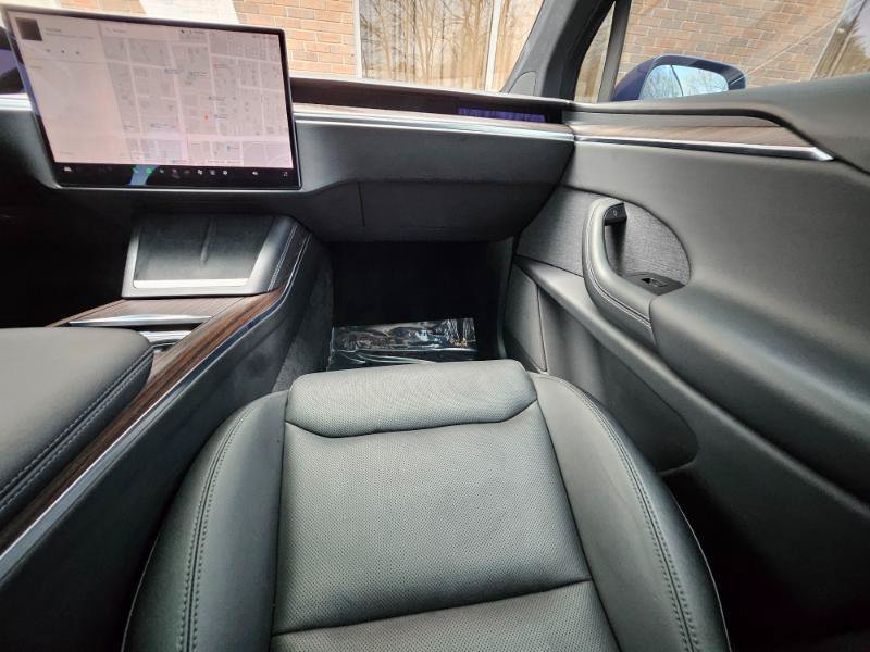 Used 2023 Tesla Model X AWD/4WD image 55