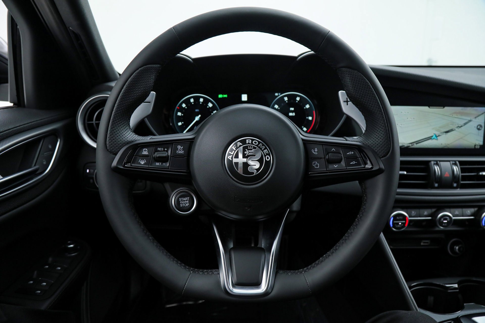 New 2025 Alfa Romeo Giulia w/ Driving Assist Package image 19