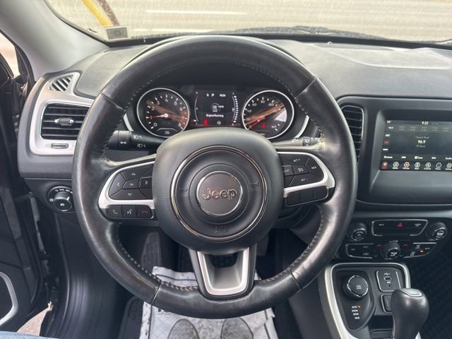 Used 2020 Jeep Compass Latitude w/ Cold Weather Group image 10