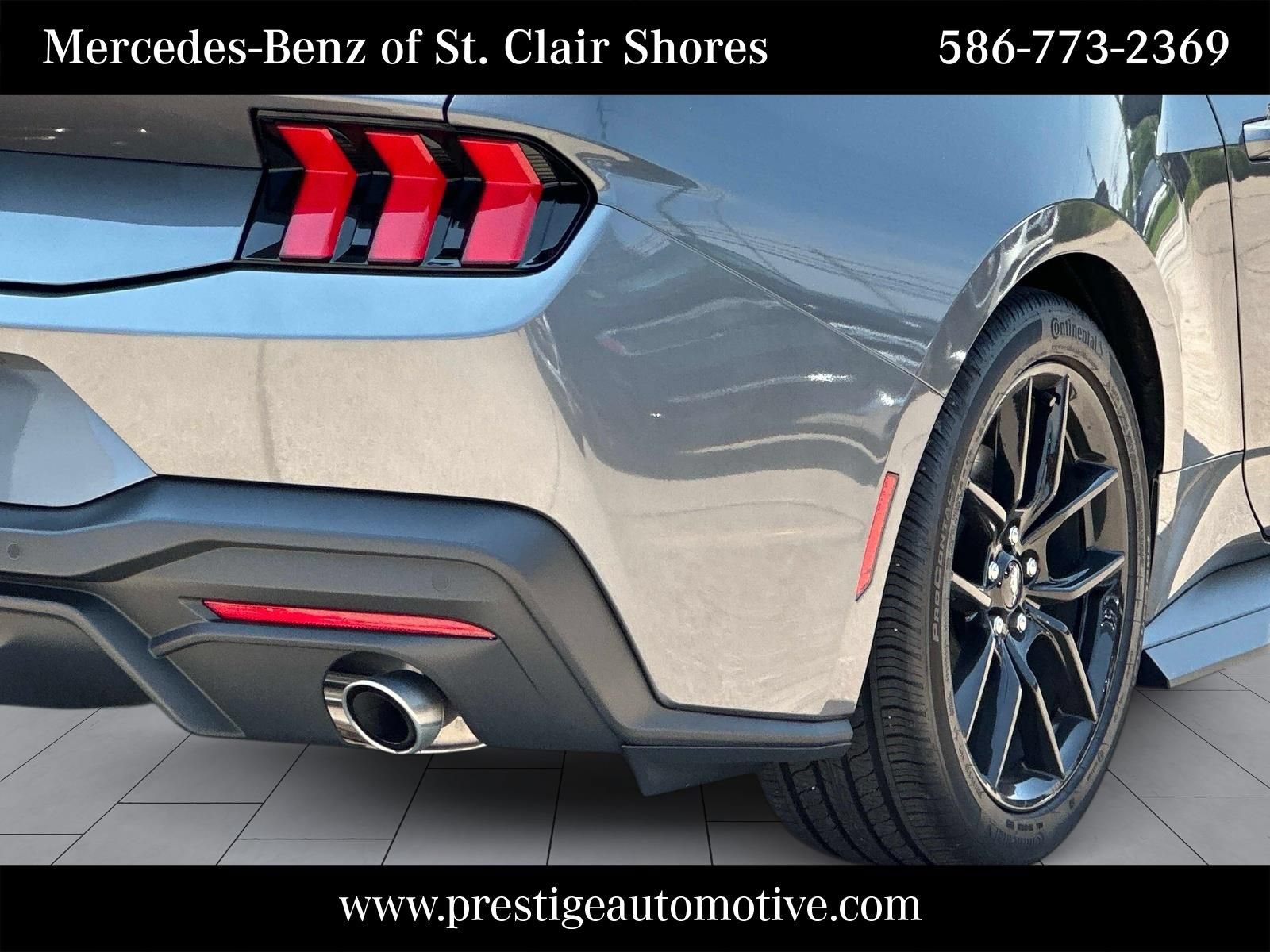 Used 2025 Ford Mustang Premium RWD image 5