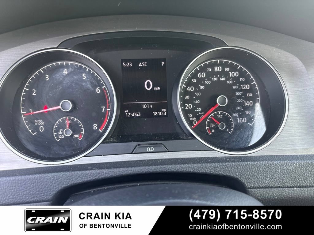 Used 2016 Volkswagen Golf S FWD image 26