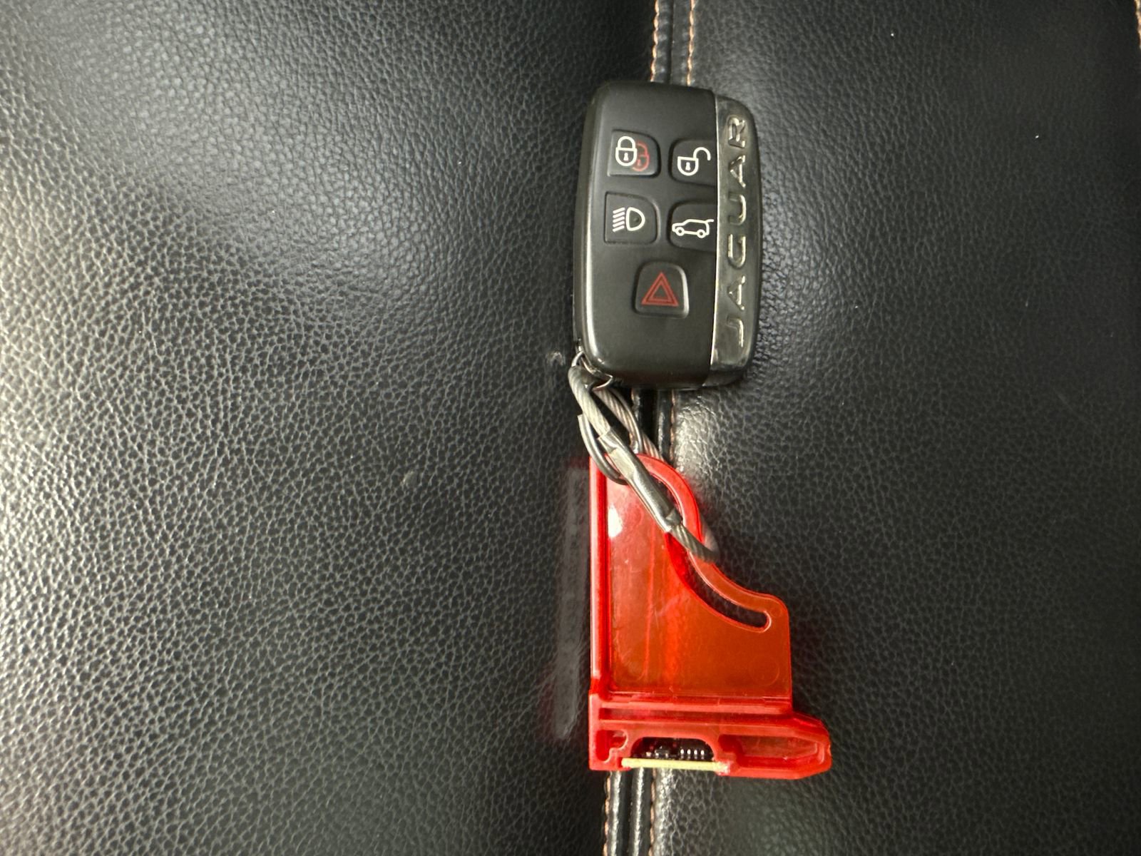 Used 2020 Jaguar F-PACE Prestige image 54