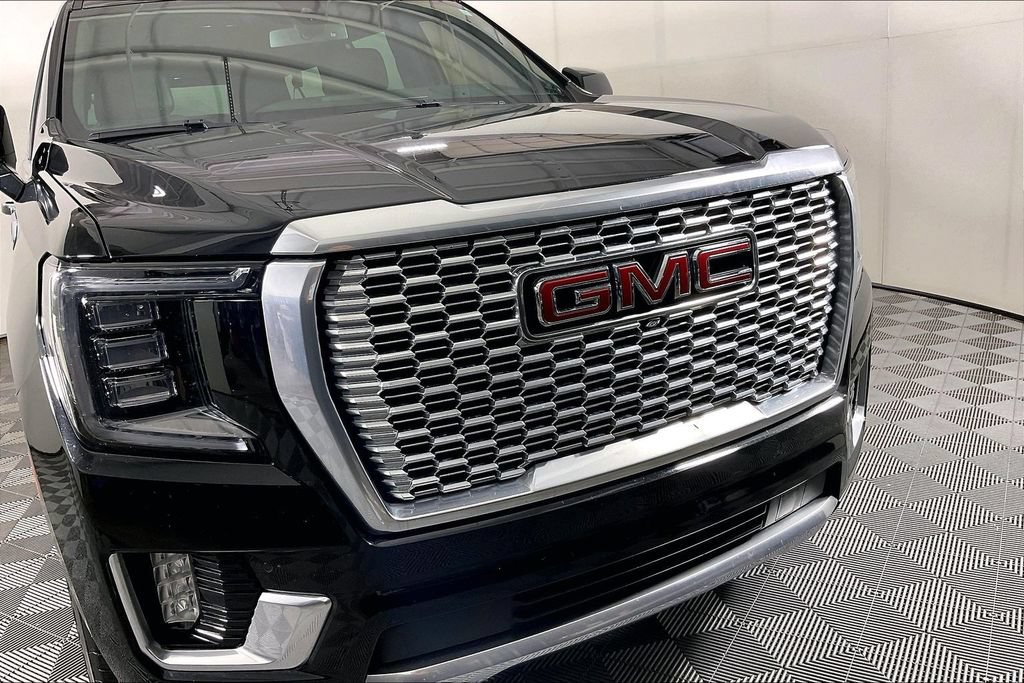 Used 2022 GMC Yukon XL Denali AWD/4WD image 36