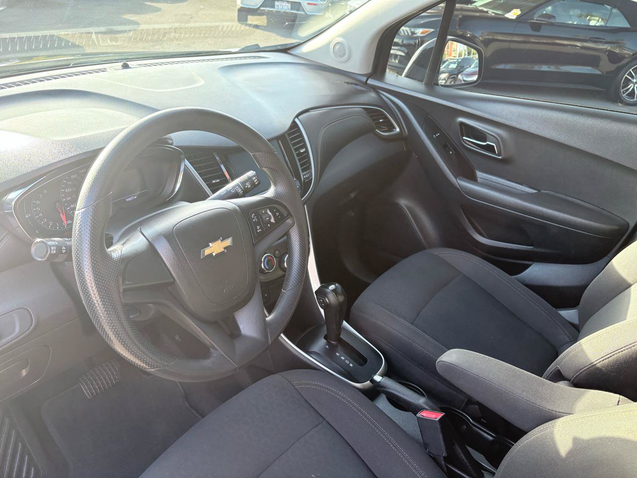 Used 2020 Chevrolet Trax LS FWD image 7
