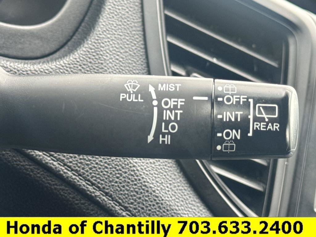 Used 2015 Honda CR-V LX image 11